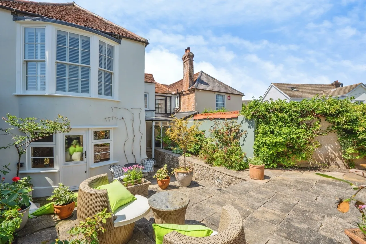East Street, Westbourne, PO10, photo 19
