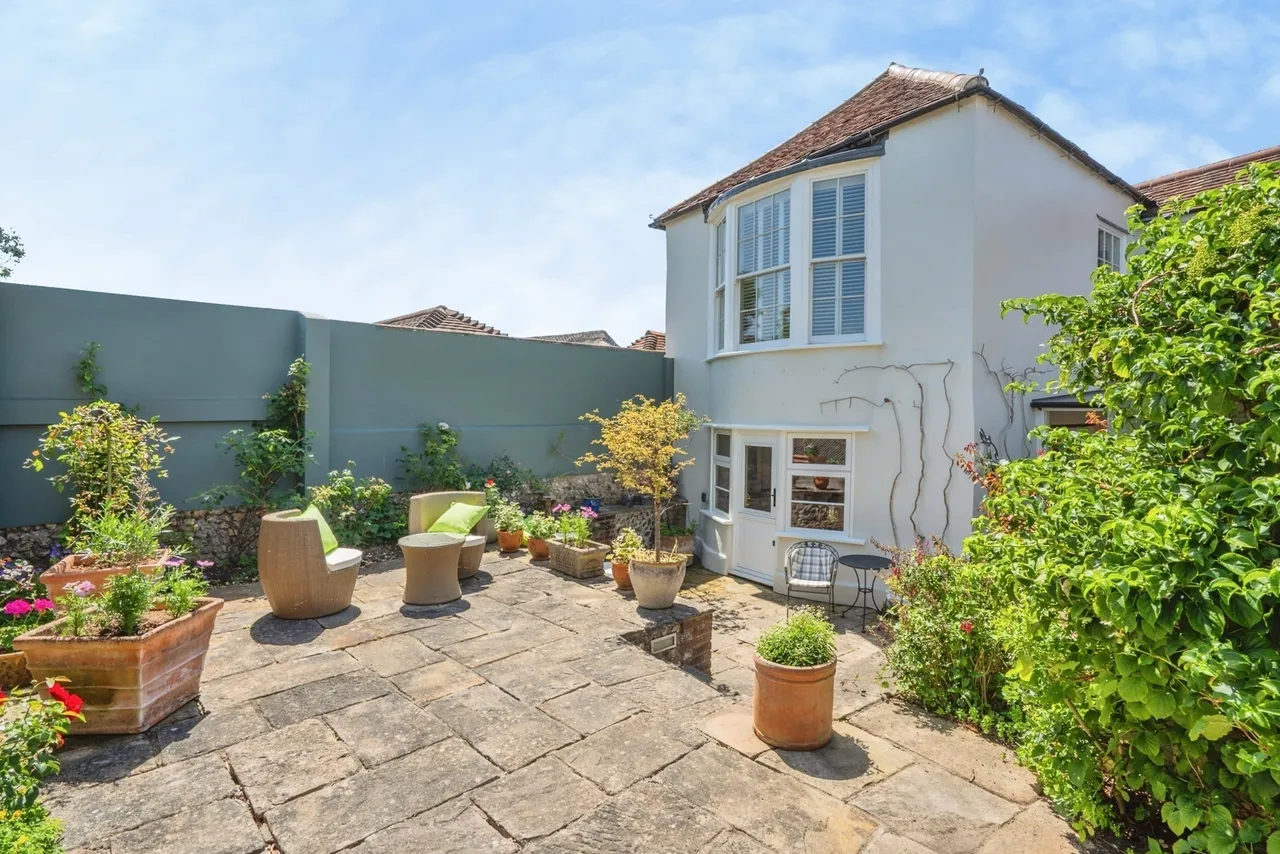 East Street, Westbourne, PO10, photo 7