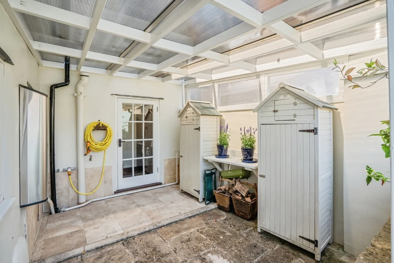 East Street, Westbourne, PO10, photo 18