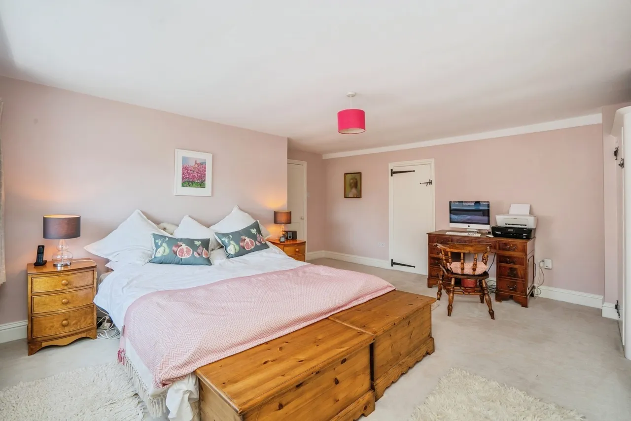 East Street, Westbourne, PO10, photo 9