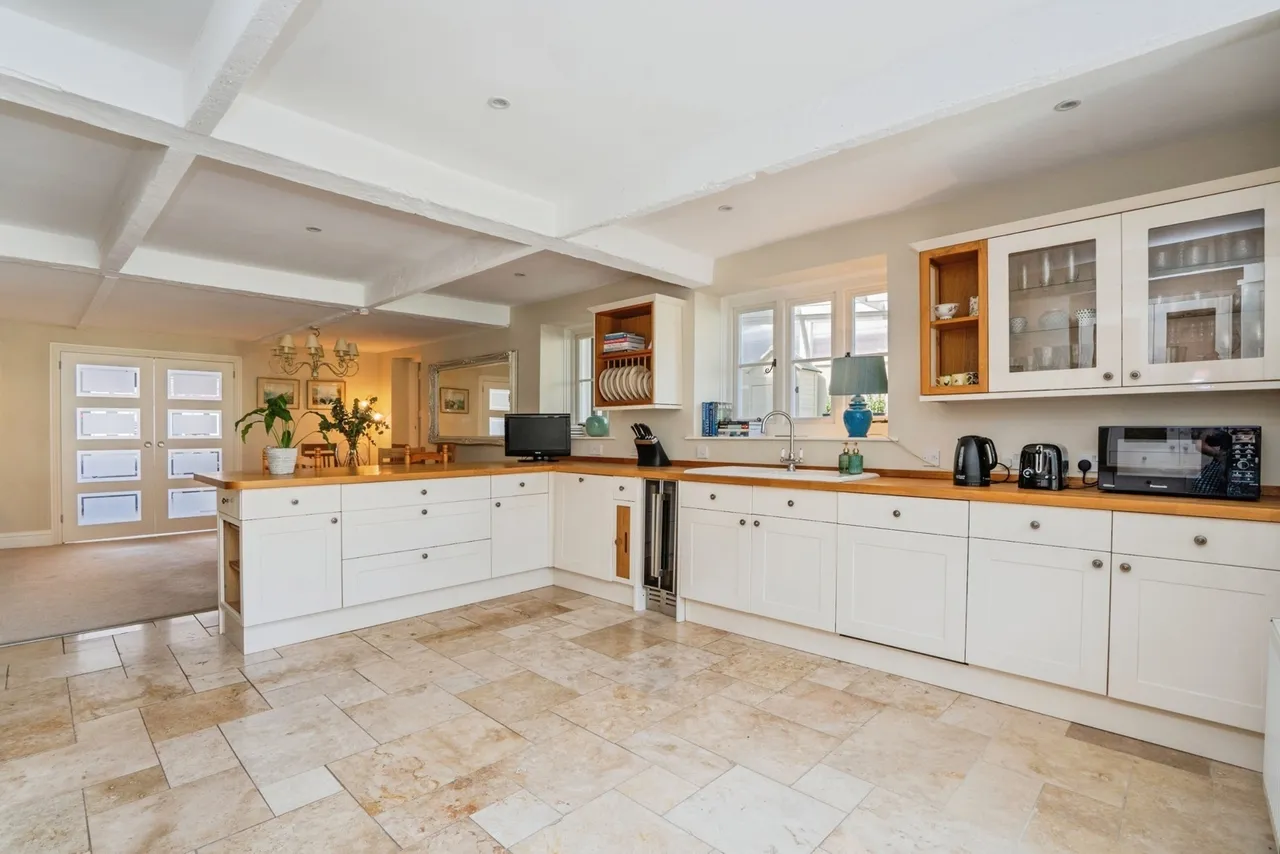 East Street, Westbourne, PO10, photo 5