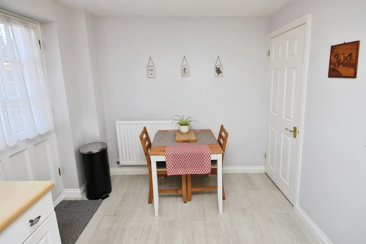 Wall Court, Braintree, photo 9