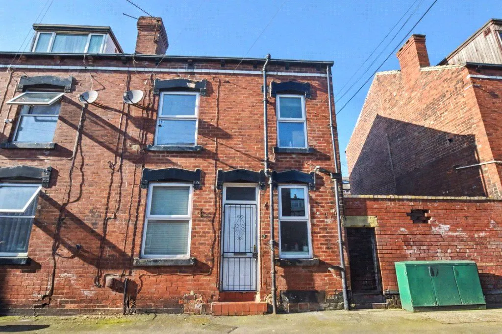 2 bed house for sale, Aberdeen Road, Leeds, LS12