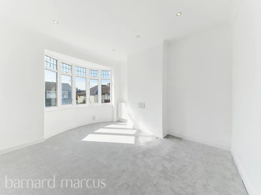 Midhurst Avenue, CROYDON, photo 3
