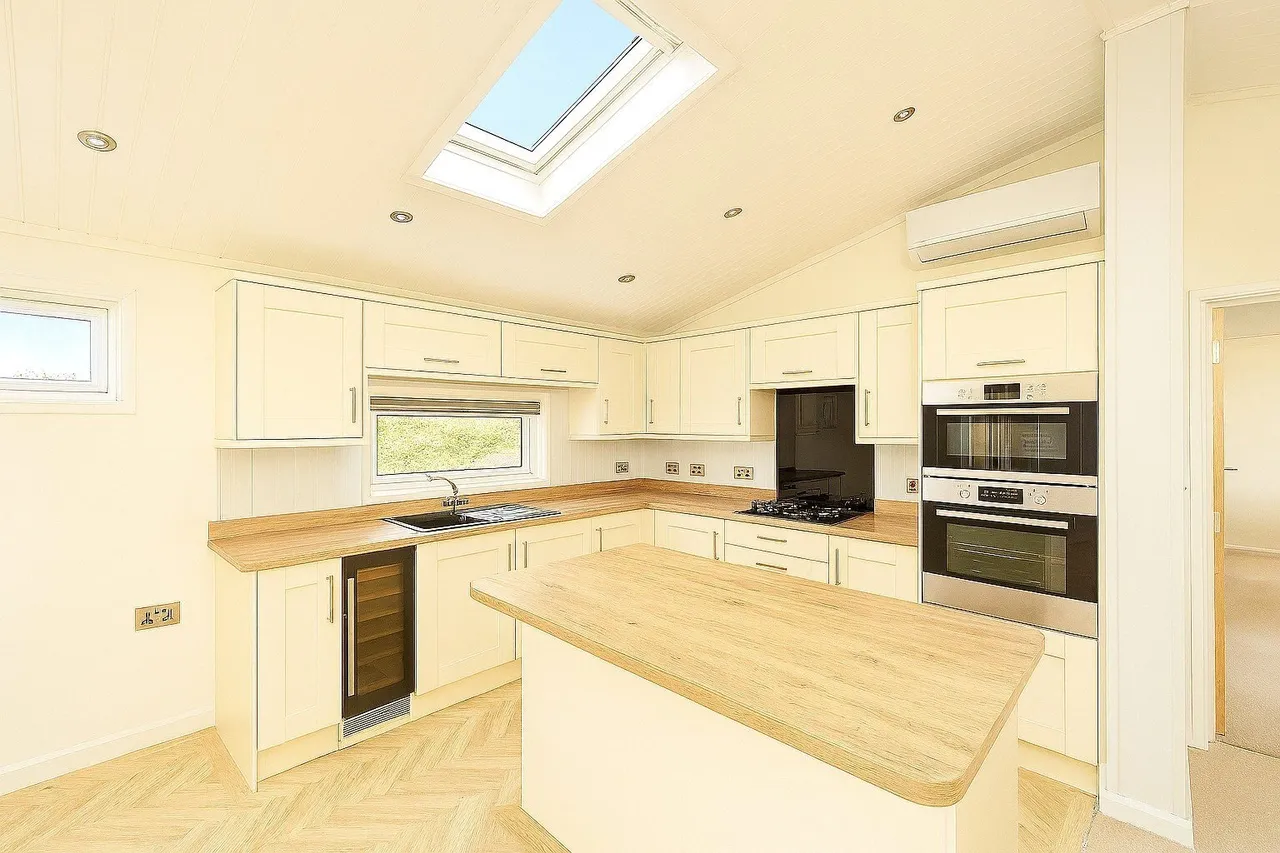 Newquay, TR8, photo 4