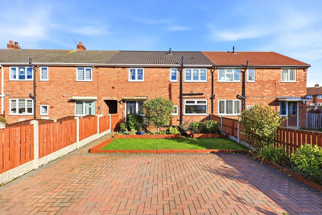 3 bed house for sale, Priory Road, Featherstone, WF7