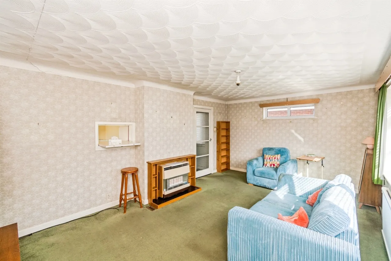 Greenlea Crescent, Southampton, SO16, photo 2