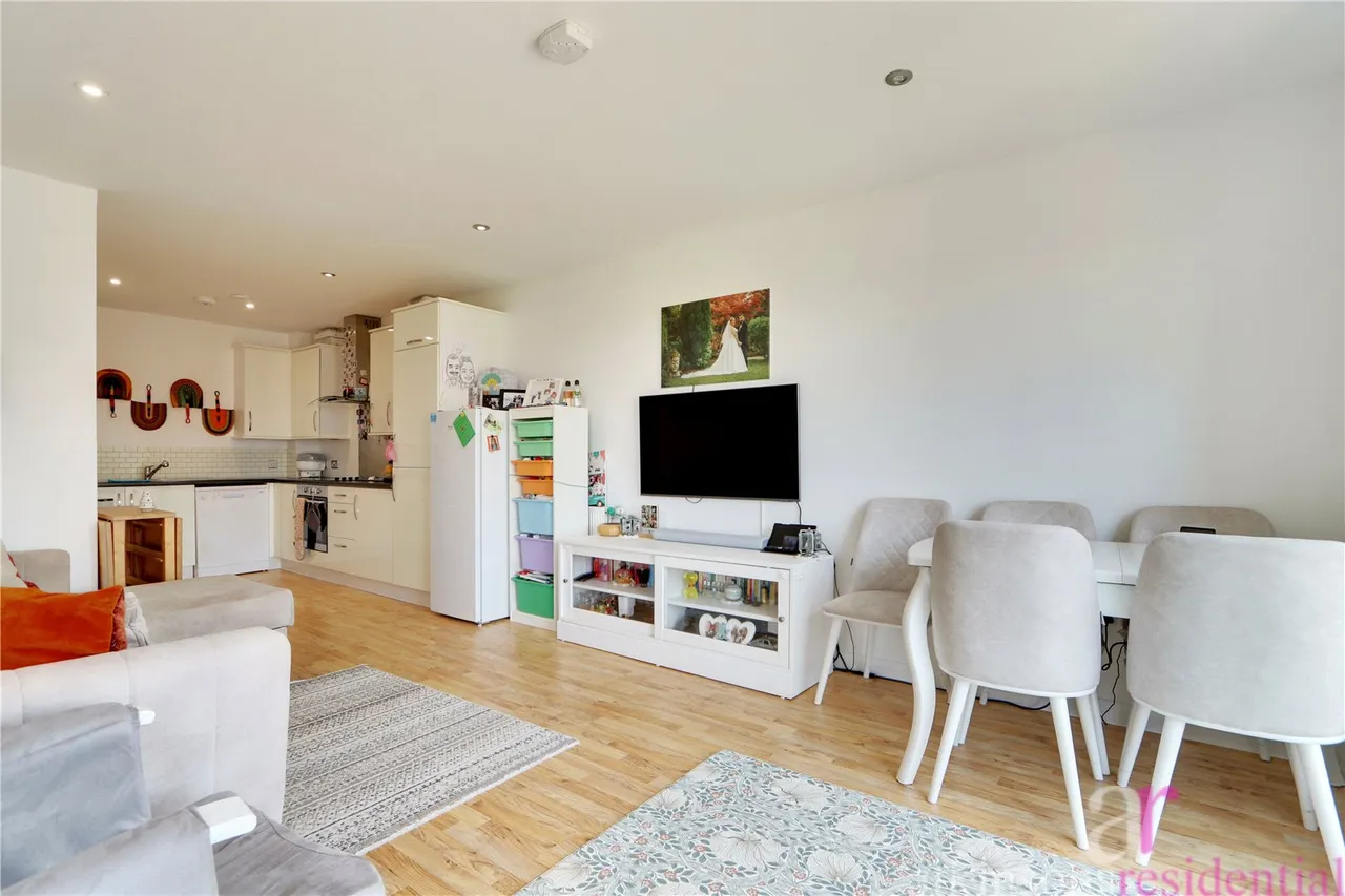 Melling Drive, Enfield, Middlesex, EN1 4DN, photo 11