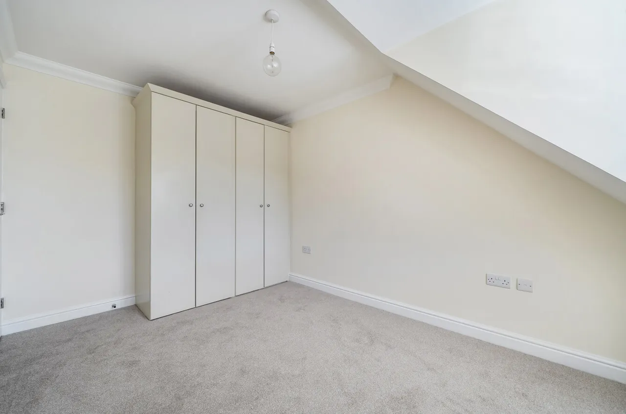 Rose Street, Wokingham, RG40, photo 17