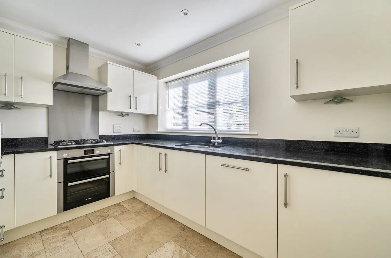 Rose Street, Wokingham, RG40, photo 4
