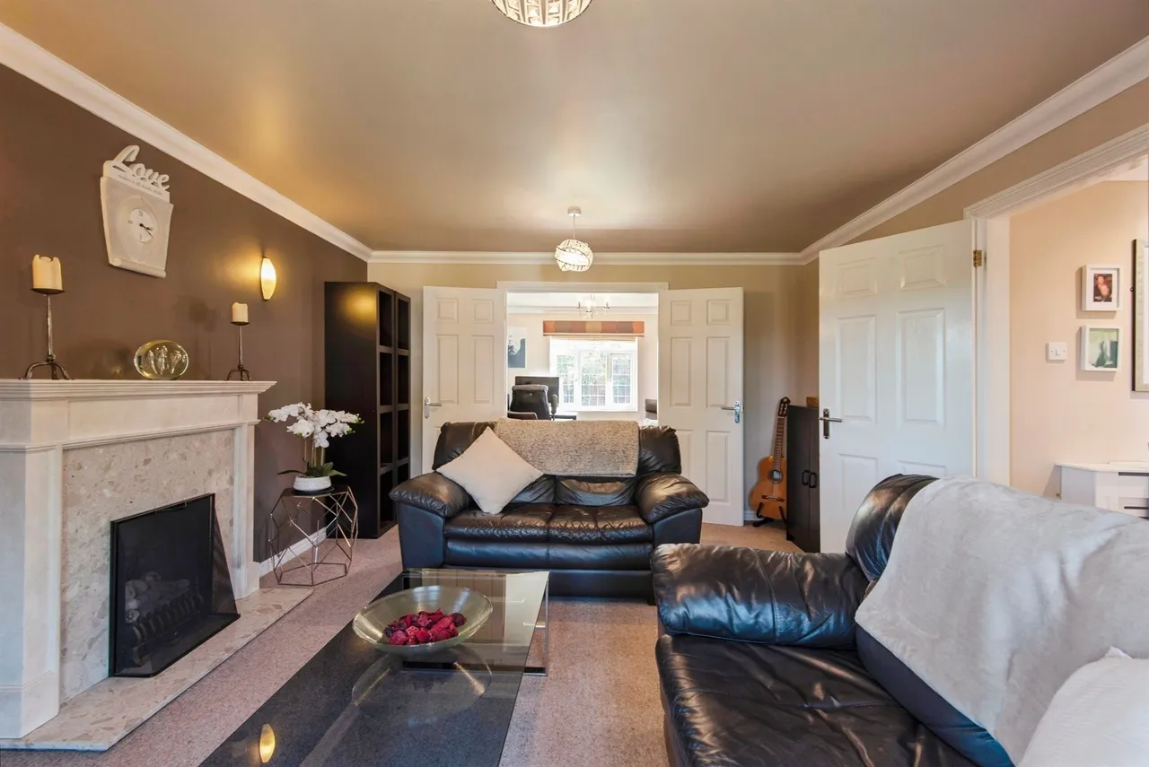 Campbell Close, Buntingford, photo 6