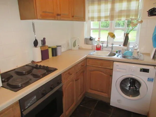 Elmdon Grange, Solihull, B92, photo 5