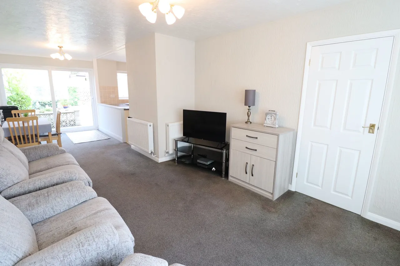 Fairfield Gardens, EASTWOOD, Leigh-on-Sea, Essex, SS9 5SD, photo 10