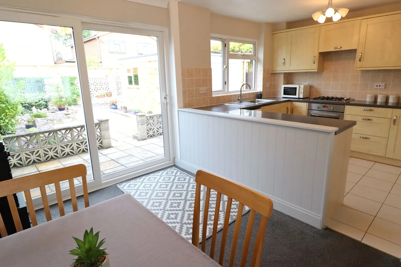 Fairfield Gardens, EASTWOOD, Leigh-on-Sea, Essex, SS9 5SD, photo 7