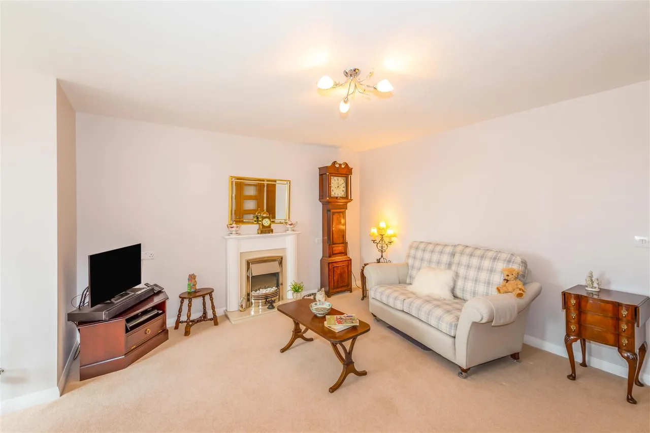 Oakfield, Sale, M33, photo 4
