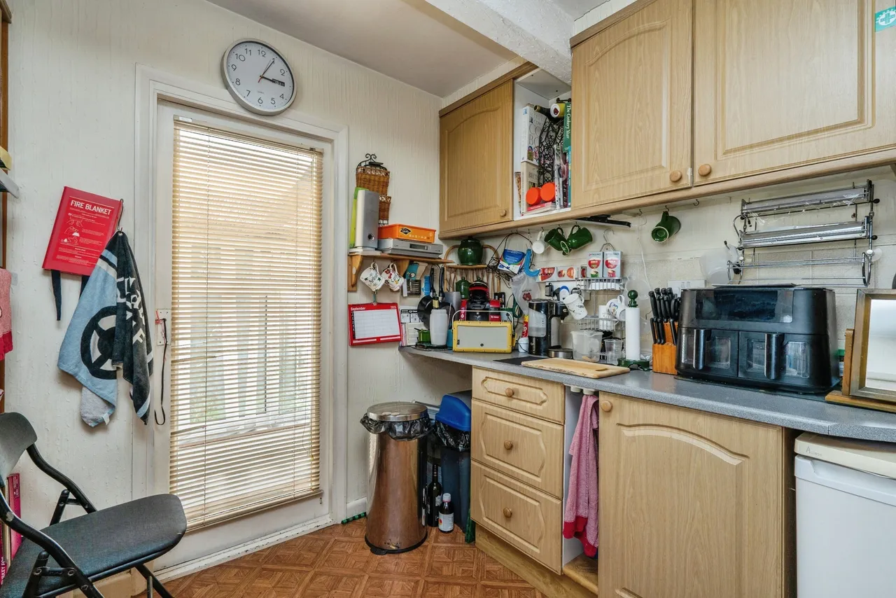Edward Grove, Portchester, PO16, photo 8