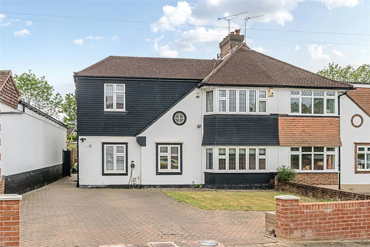 5 bed house for sale — The Glade, West Wickham, BR4