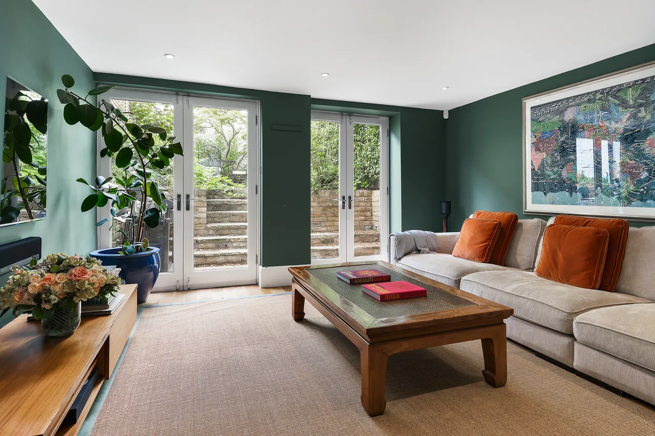 Bedford Gardens, Kensington, London, photo 5