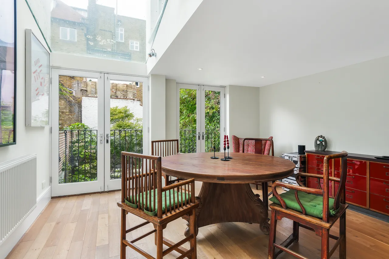 Bedford Gardens, Kensington, London, photo 6