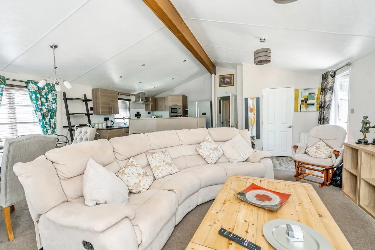 Vinnetrow Road, Runcton, PO20, photo 8