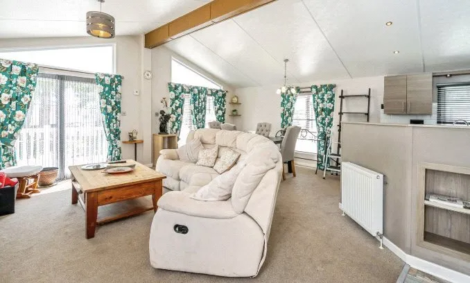 Vinnetrow Road, Runcton, PO20, photo 7
