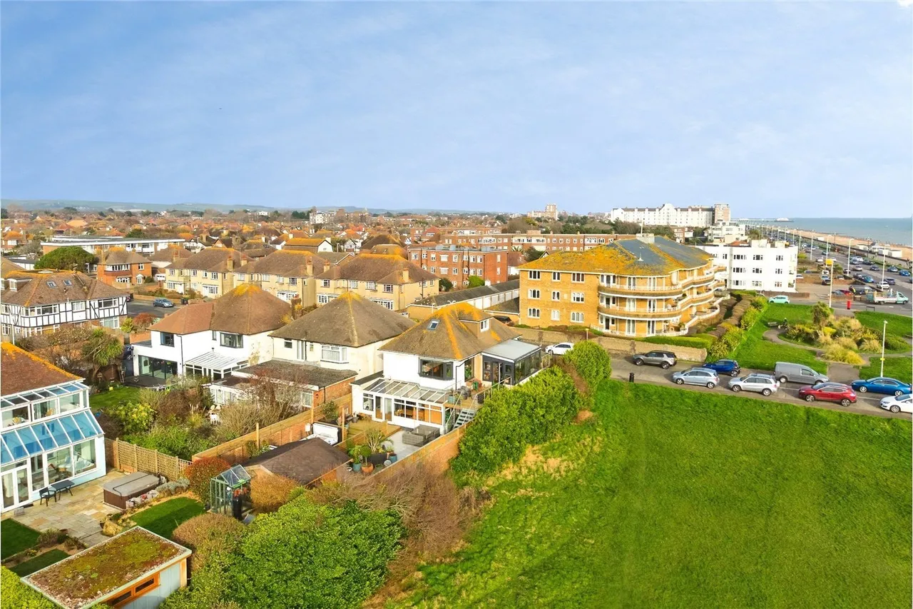Anscombe Road, Worthing, BN11, photo 38