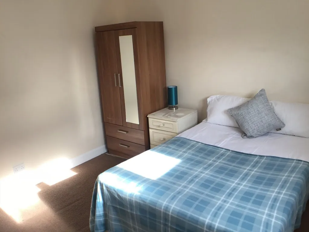 Rolleston Drive, Nottingham, NG7, photo 7