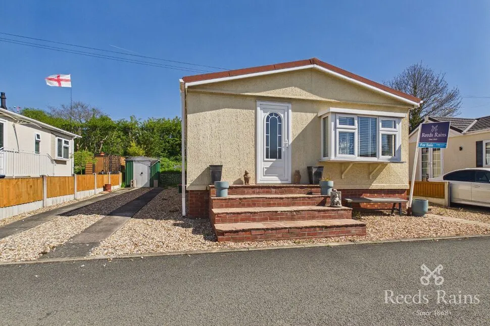 3 bed house for sale, Warrington Road, Bartington, CW8