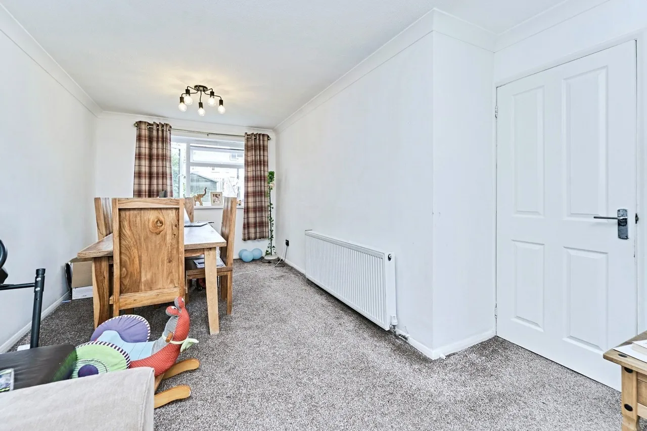 Old Walsall Road, B42, photo 6