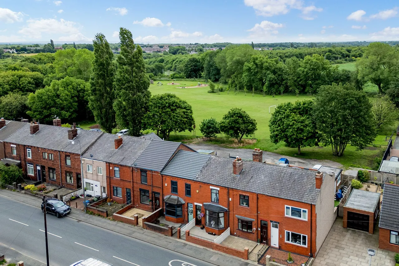 Lily Lane, Bamfurlong, Wigan, Wigan, WN2 5JS, photo 25