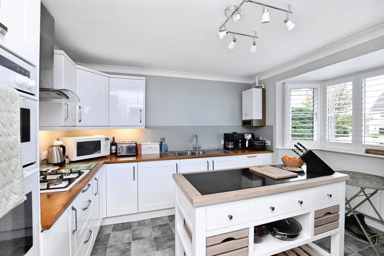 Barlavington Way, Midhurst, GU29, photo 16