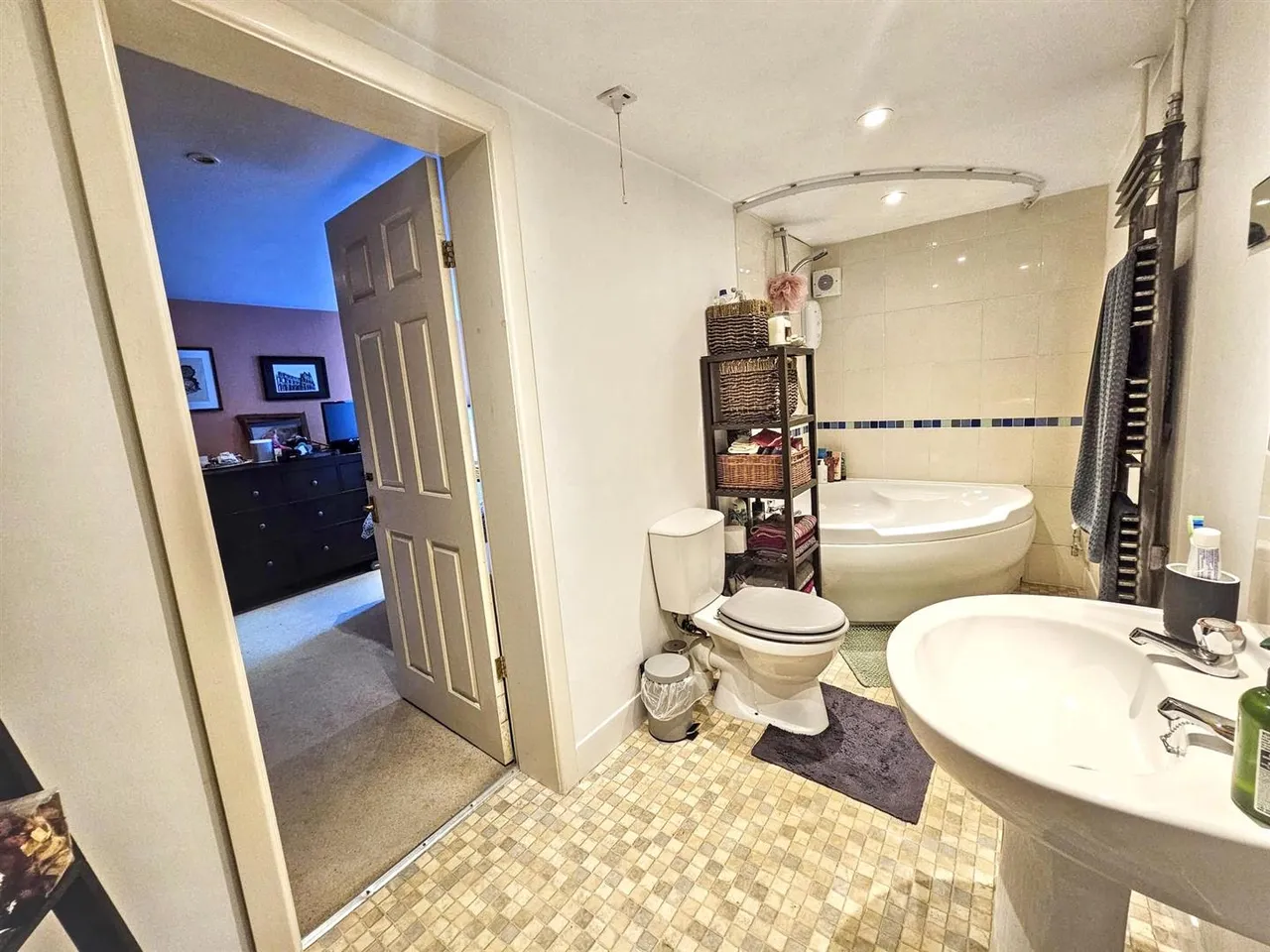 Keighley Road, Silsden, BD20 0EA, photo 18