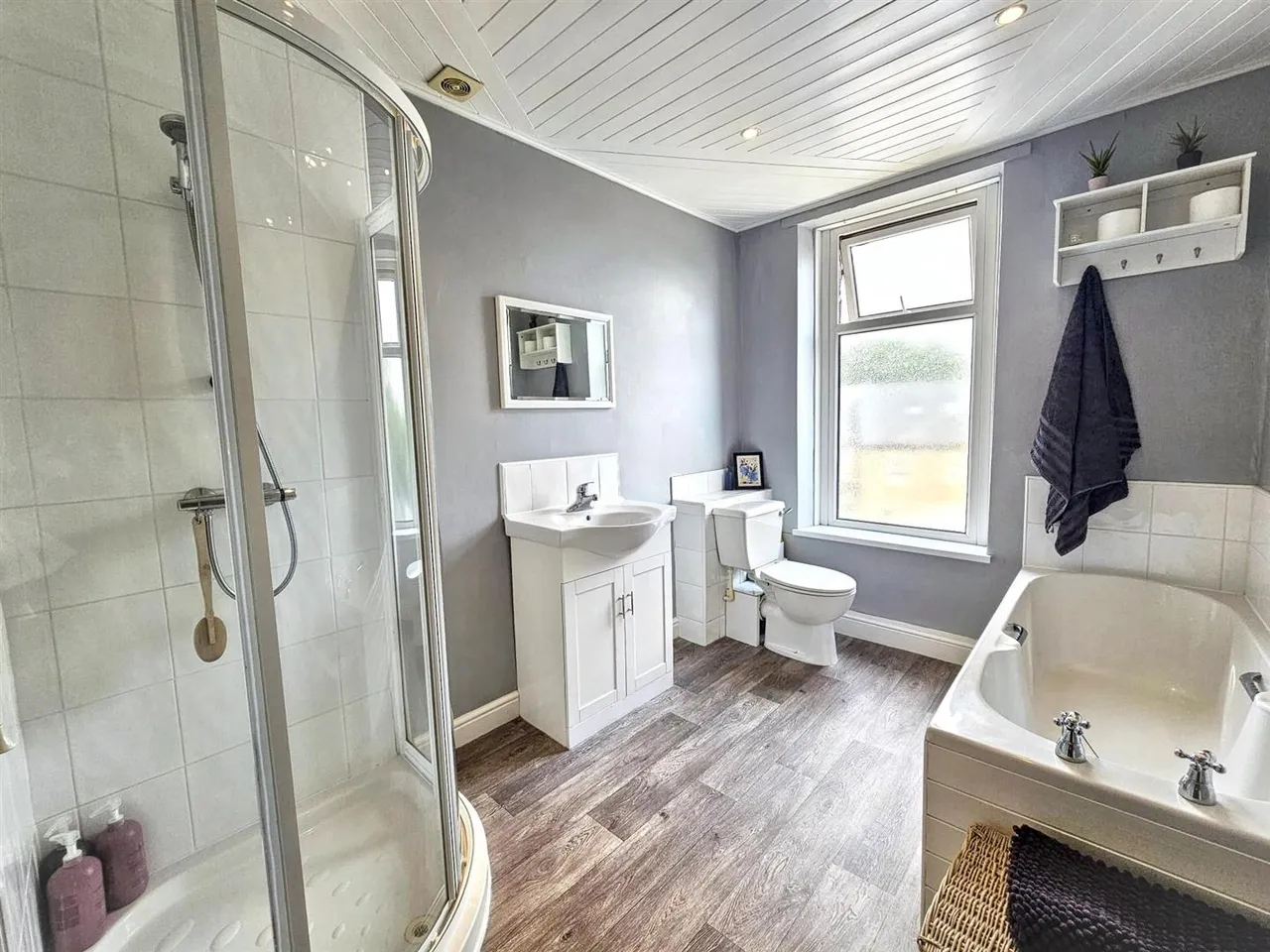 Keighley Road, Silsden, BD20 0EA, photo 15