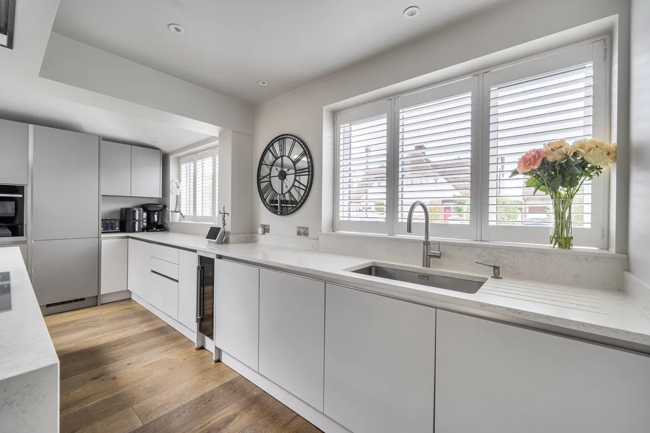 Evelyn Avenue, Ruislip, HA4, photo 10