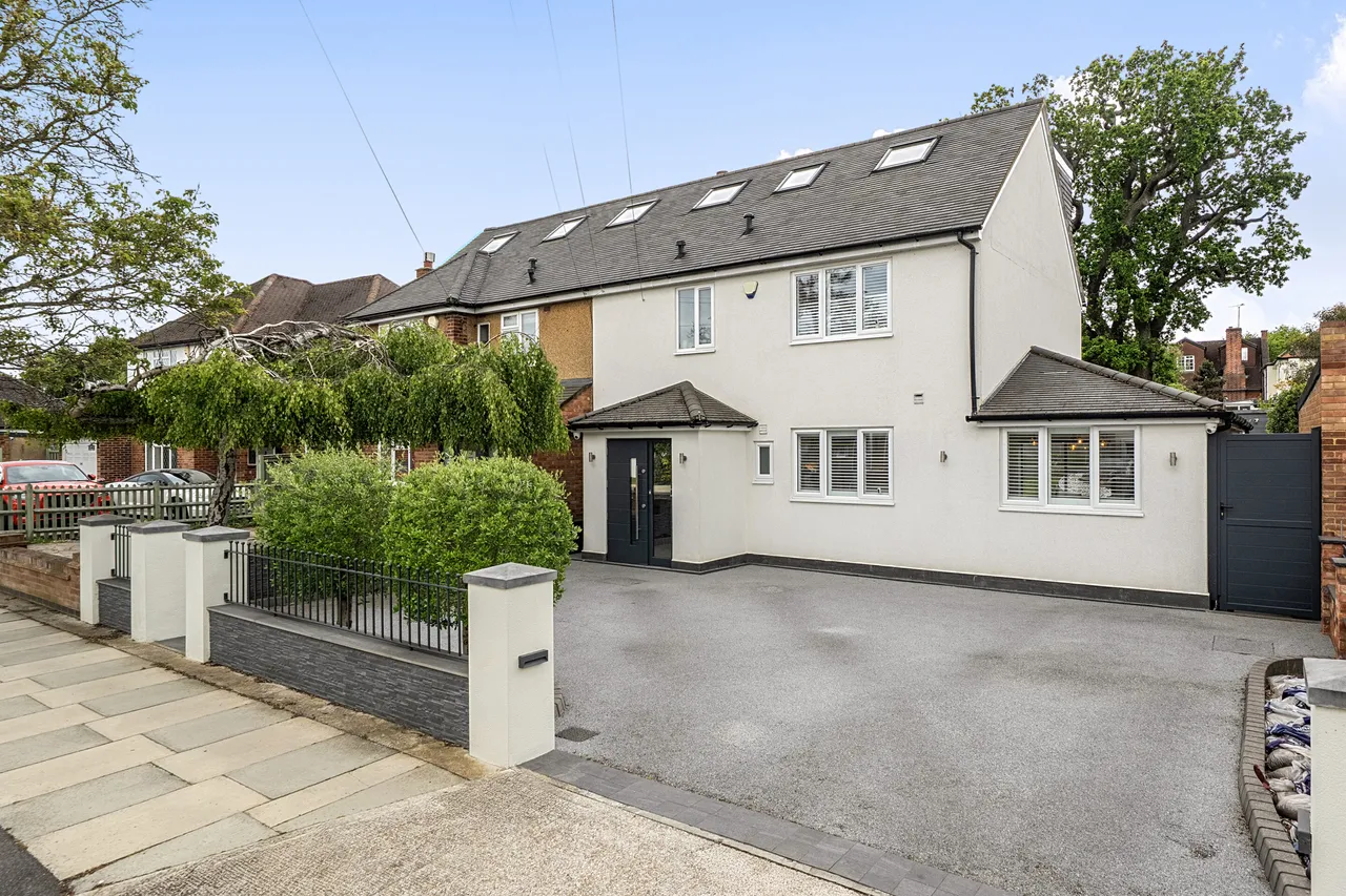 4 bed house for sale — Evelyn Avenue, Ruislip, HA4
