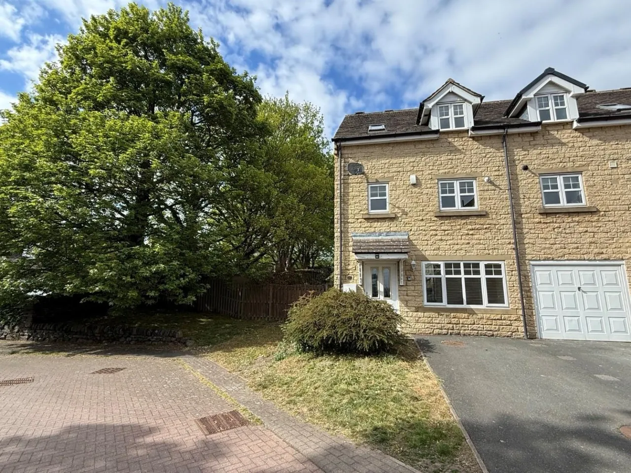 Whitestone Drive, East Morton, BD20, photo 22