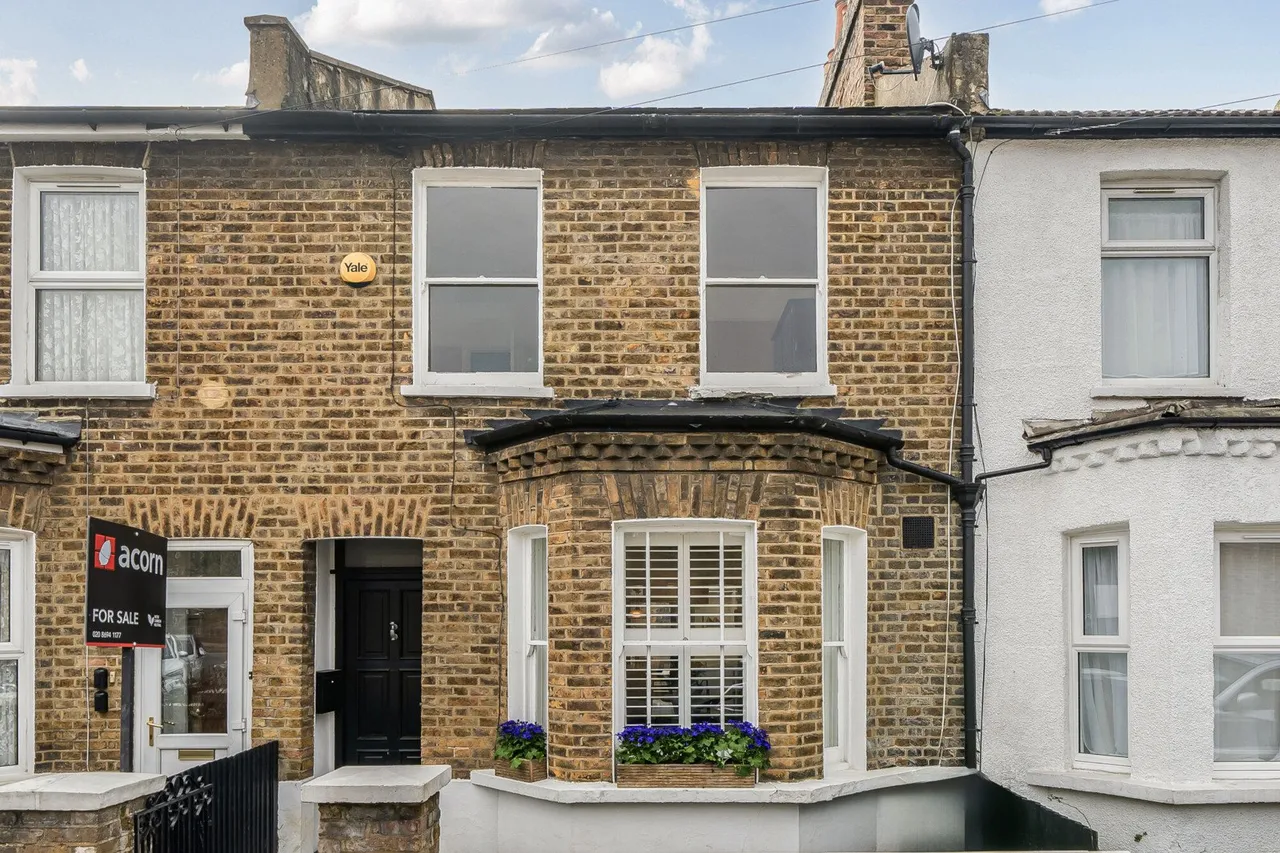 3 bed house for sale — Foxberry Road, London, SE4
