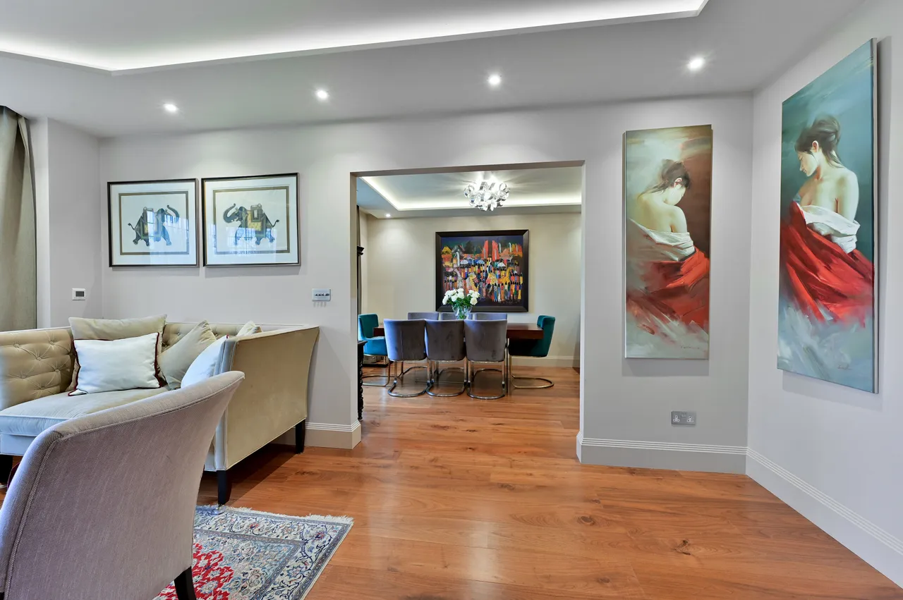74 Highlands Heath, Portsmouth Road, London, photo 10