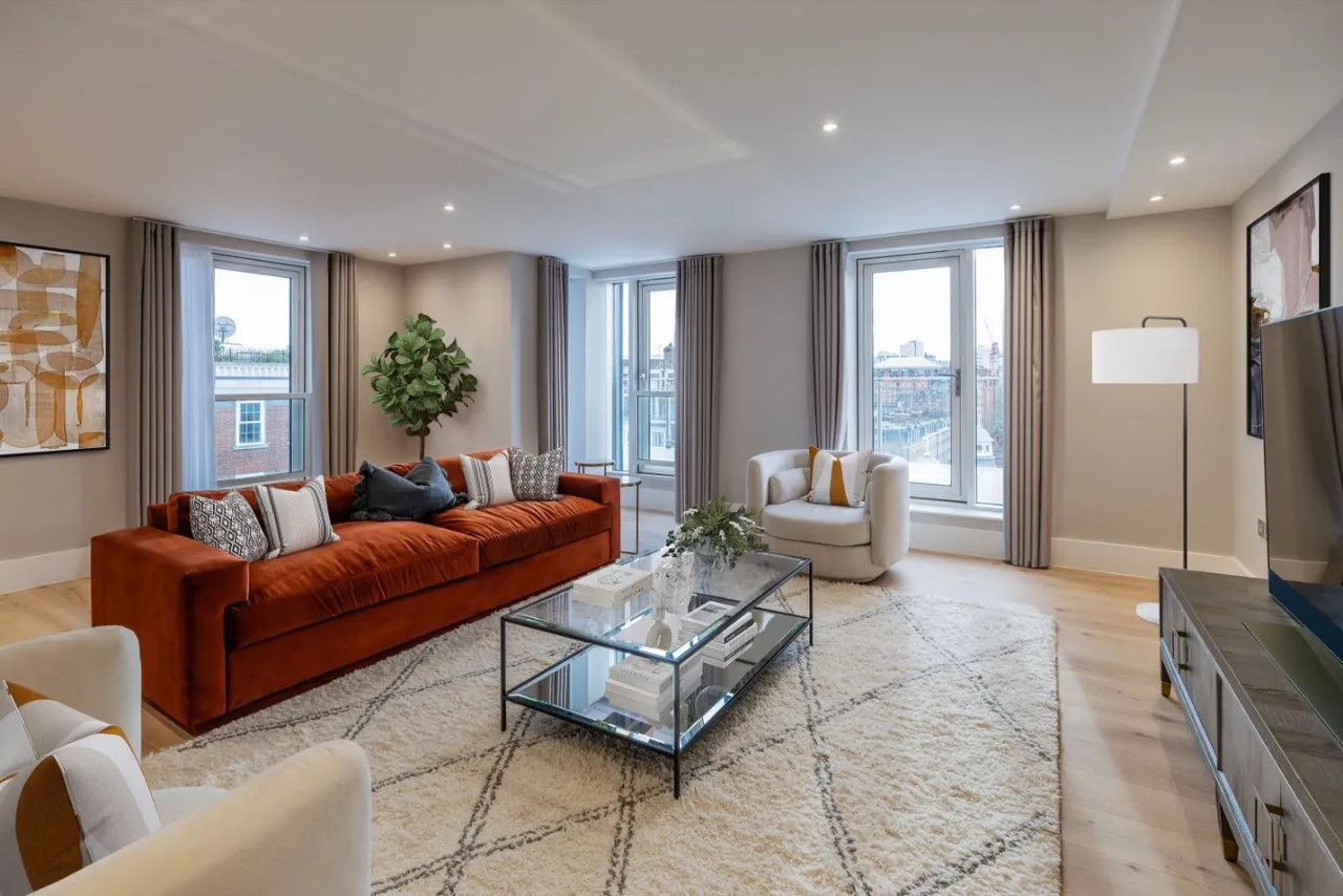 77, 219 Baker, Baker Street, Regent's Park, London, NW1 6XE, photo 2