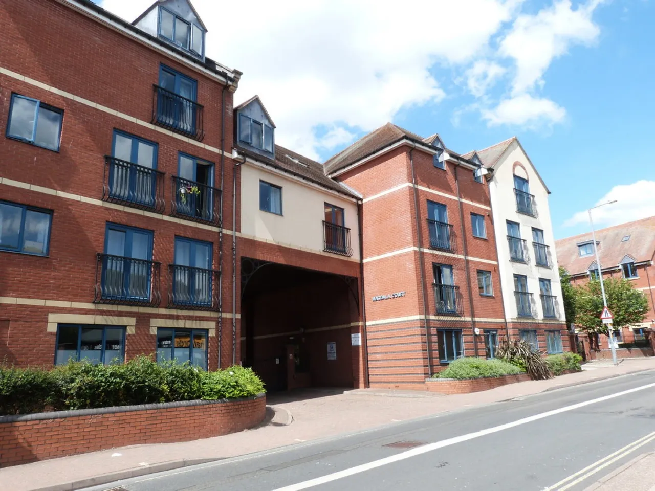 1 bed flat for sale — Magdala Court, Worcester