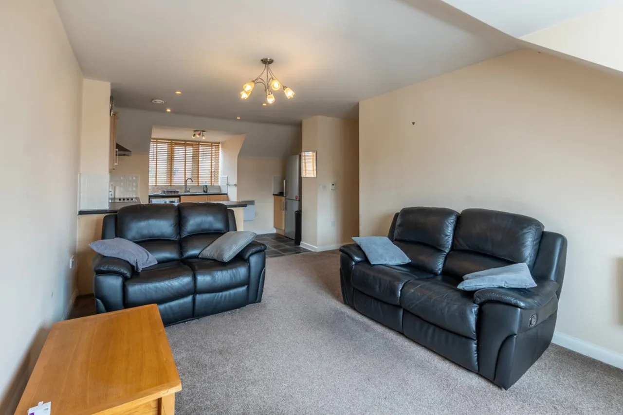 Magdala Court, Worcester, photo 5