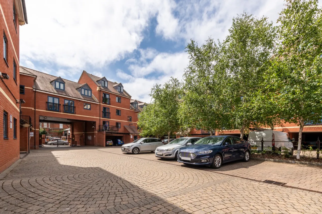 Magdala Court, Worcester, photo 11