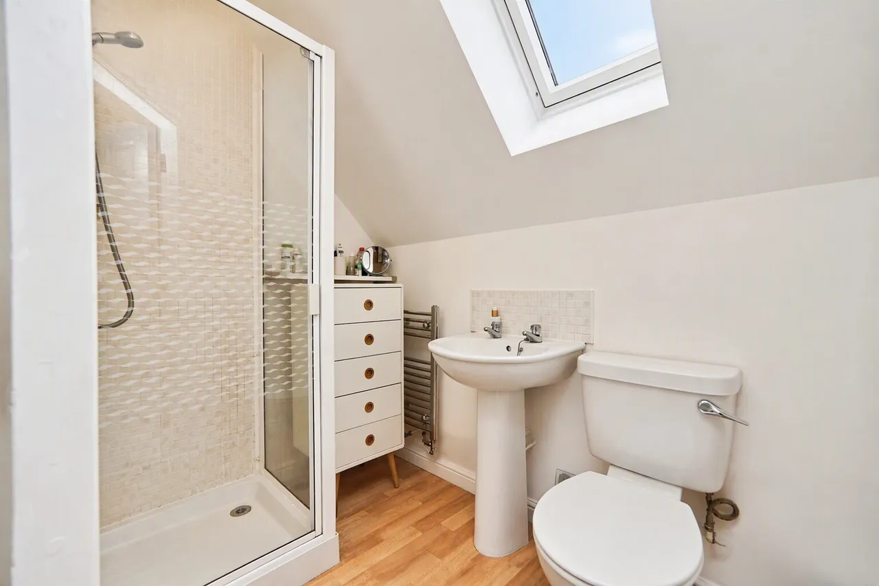 Broadlands Avenue, Pudsey, LS28, photo 9