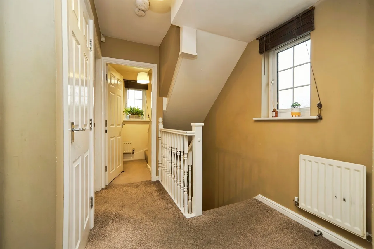 Broadlands Avenue, Pudsey, LS28, photo 12