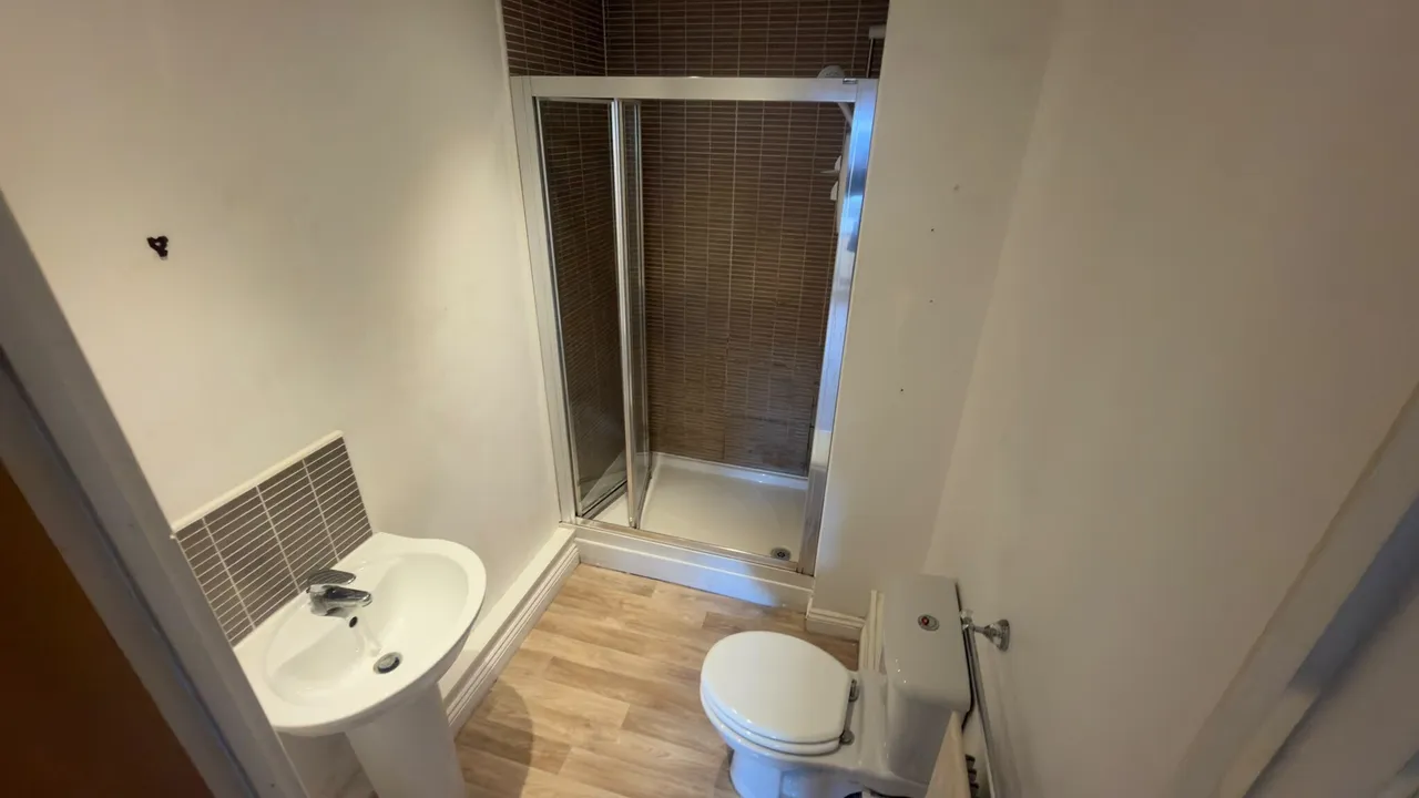 Ash Court, LS14, photo 6