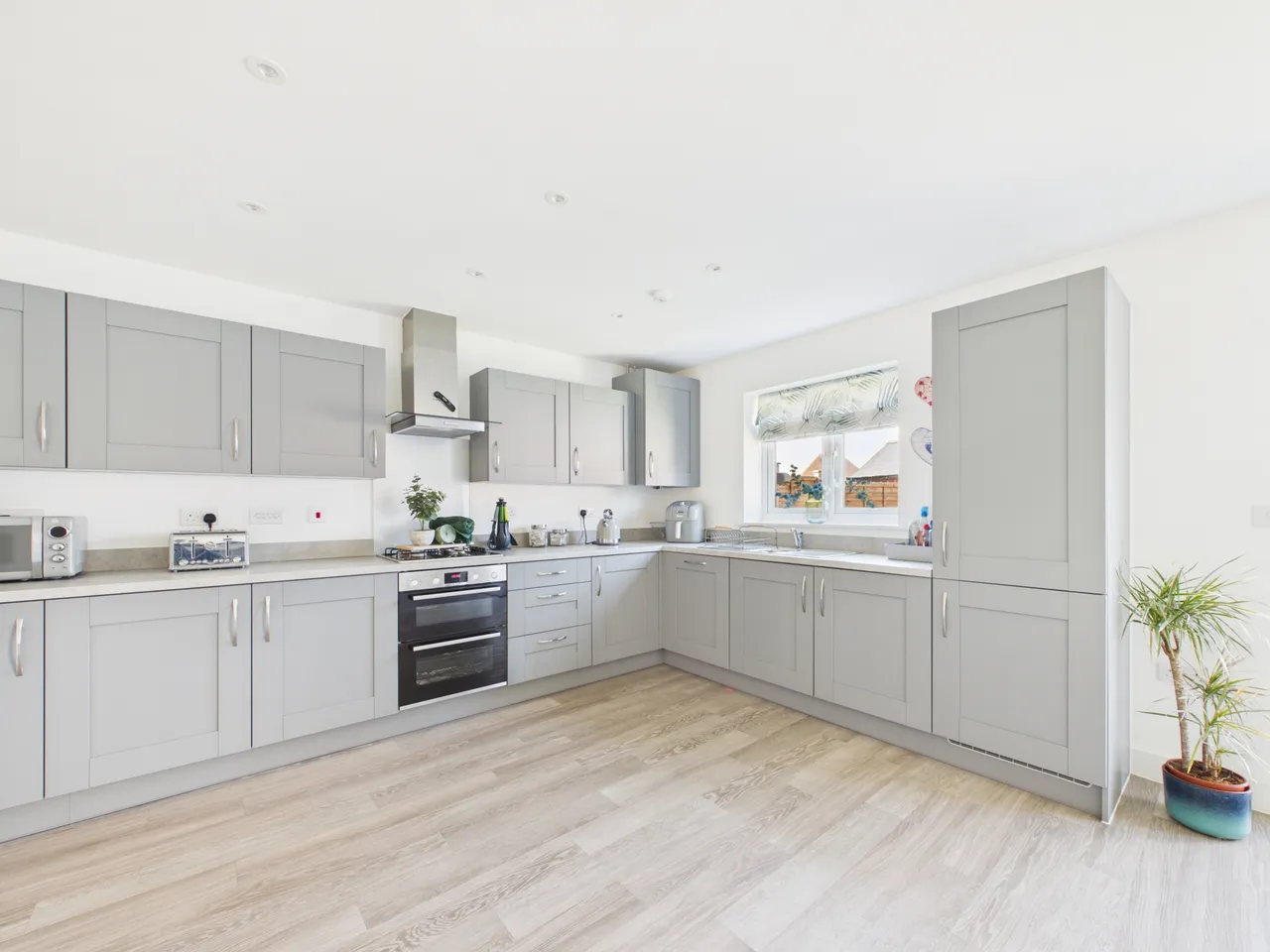 Ironbridge Road, Twigworth, Gloucester, GL2 9GT, photo 2