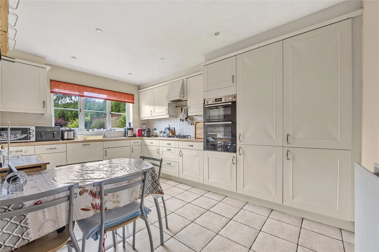 Florence Way, Knaphill, GU21, photo 4