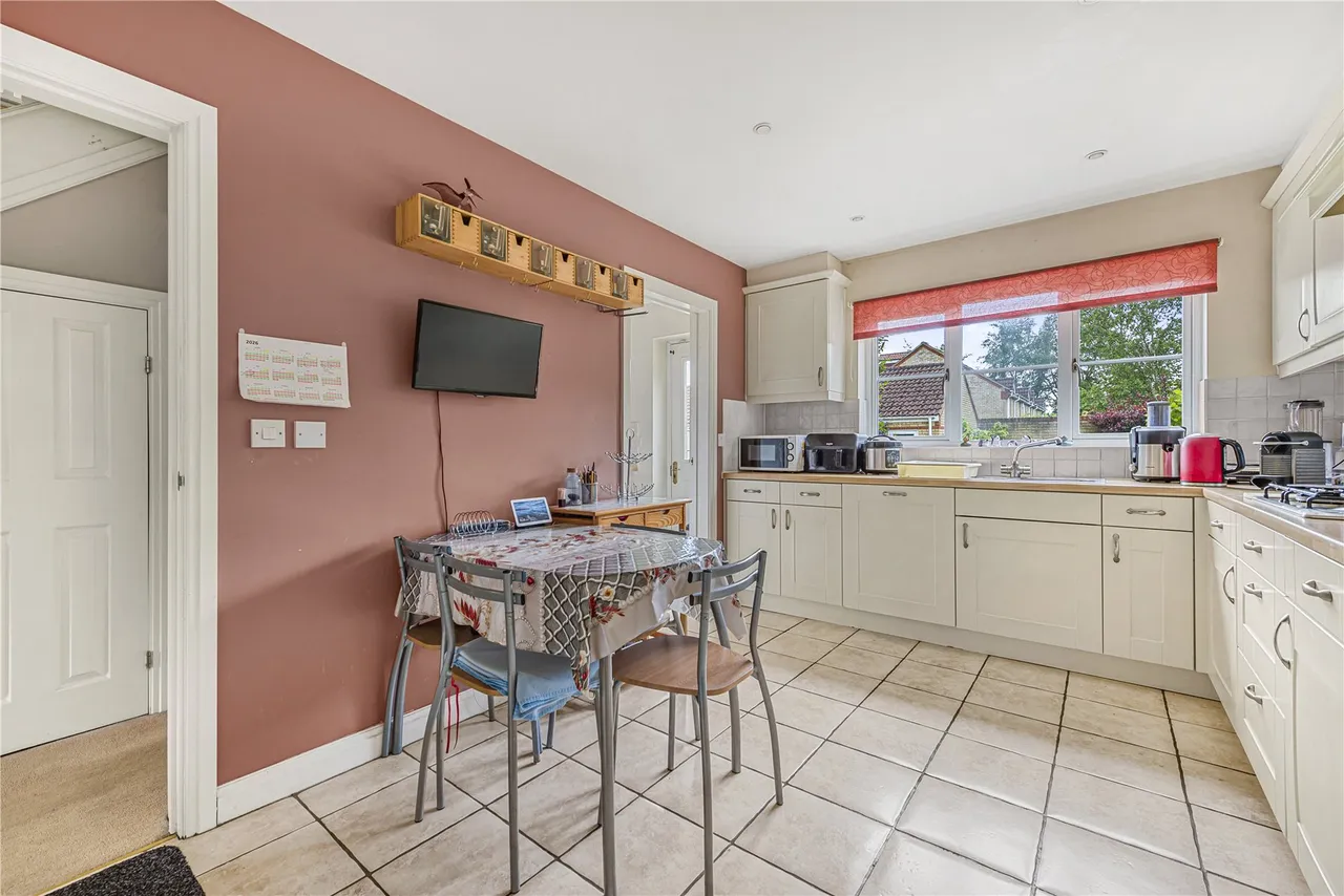 Florence Way, Knaphill, GU21, photo 8