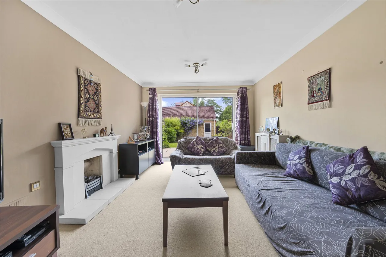 Florence Way, Knaphill, GU21, photo 12