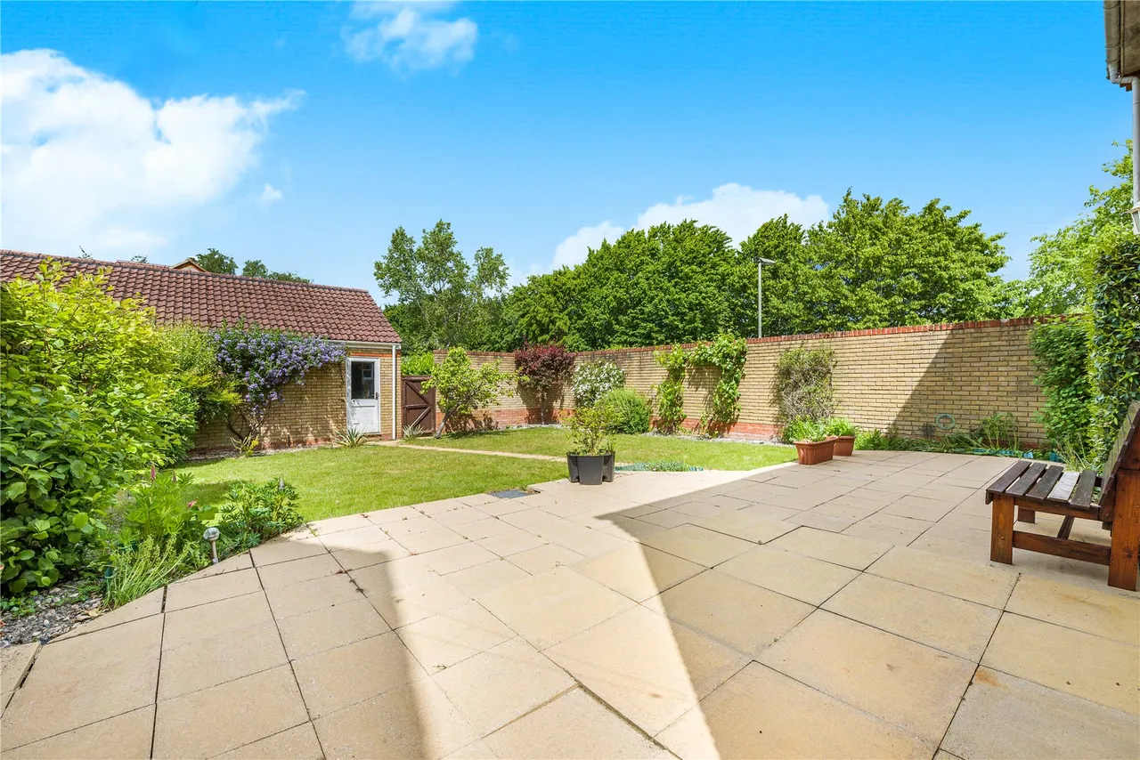 Florence Way, Knaphill, GU21, photo 5